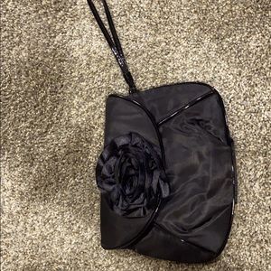 Black clutch